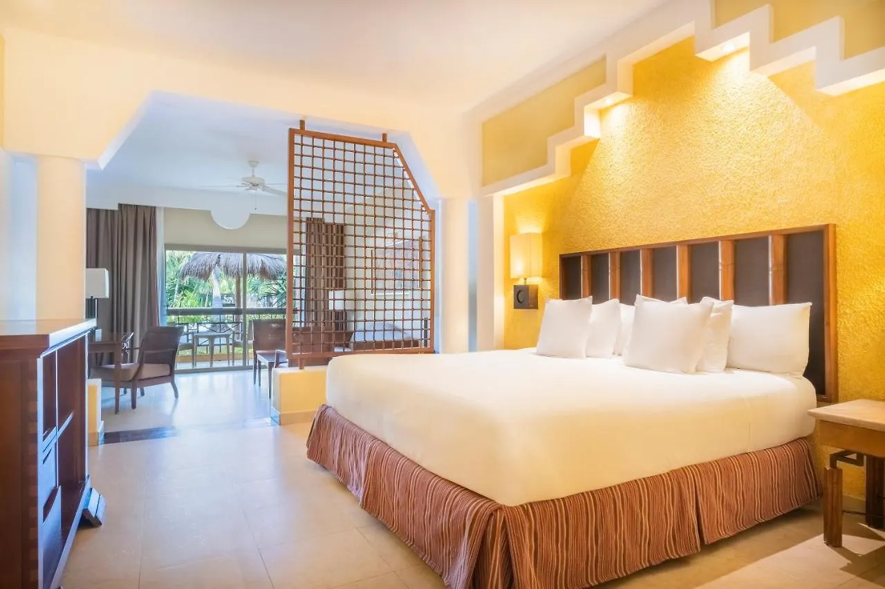 Iberostar Selection Paraiso Maya Suites Puerto Morelos Resort