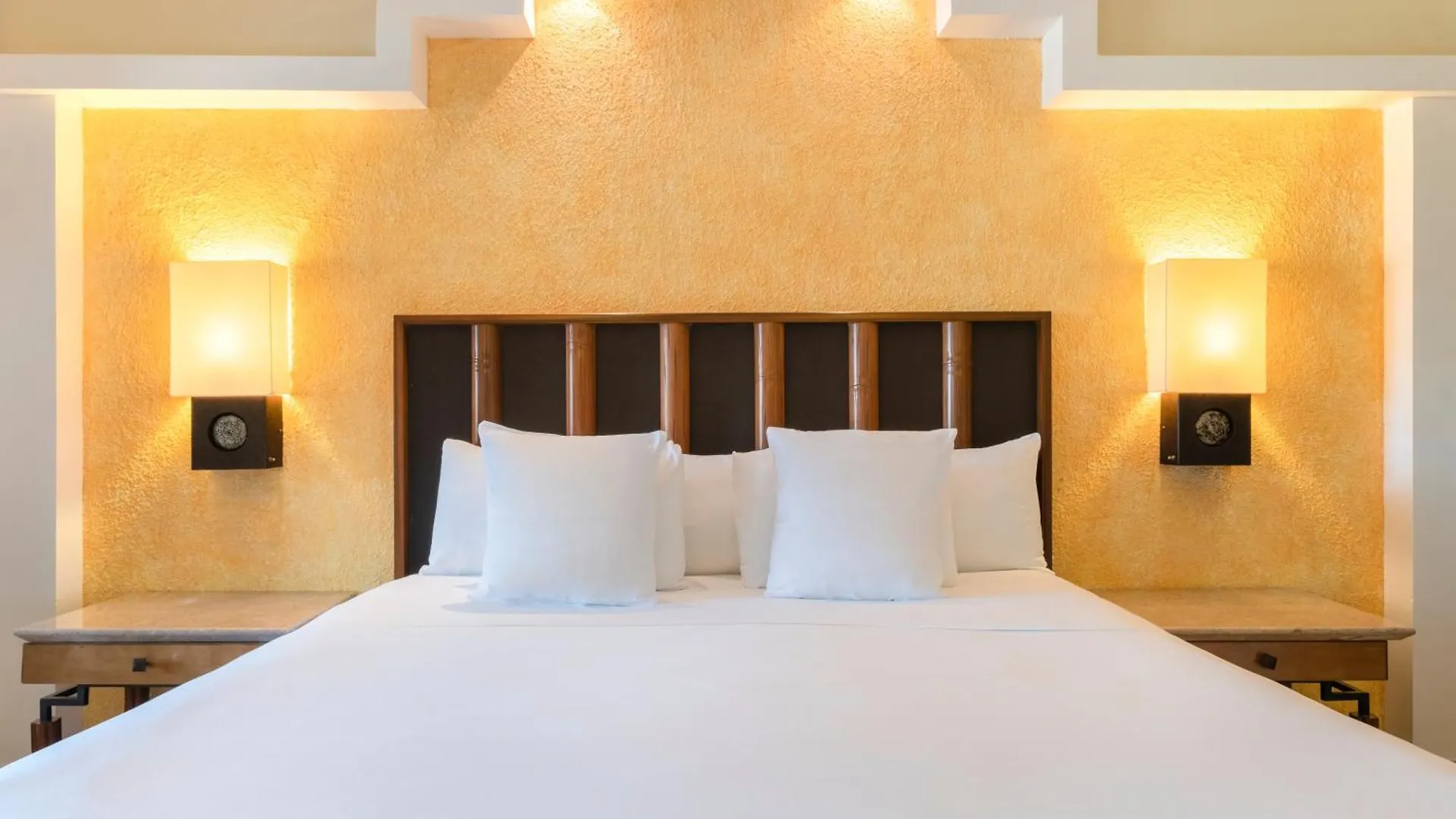 Iberostar Selection Paraiso Maya Suites Puerto Morelos 5*,  México