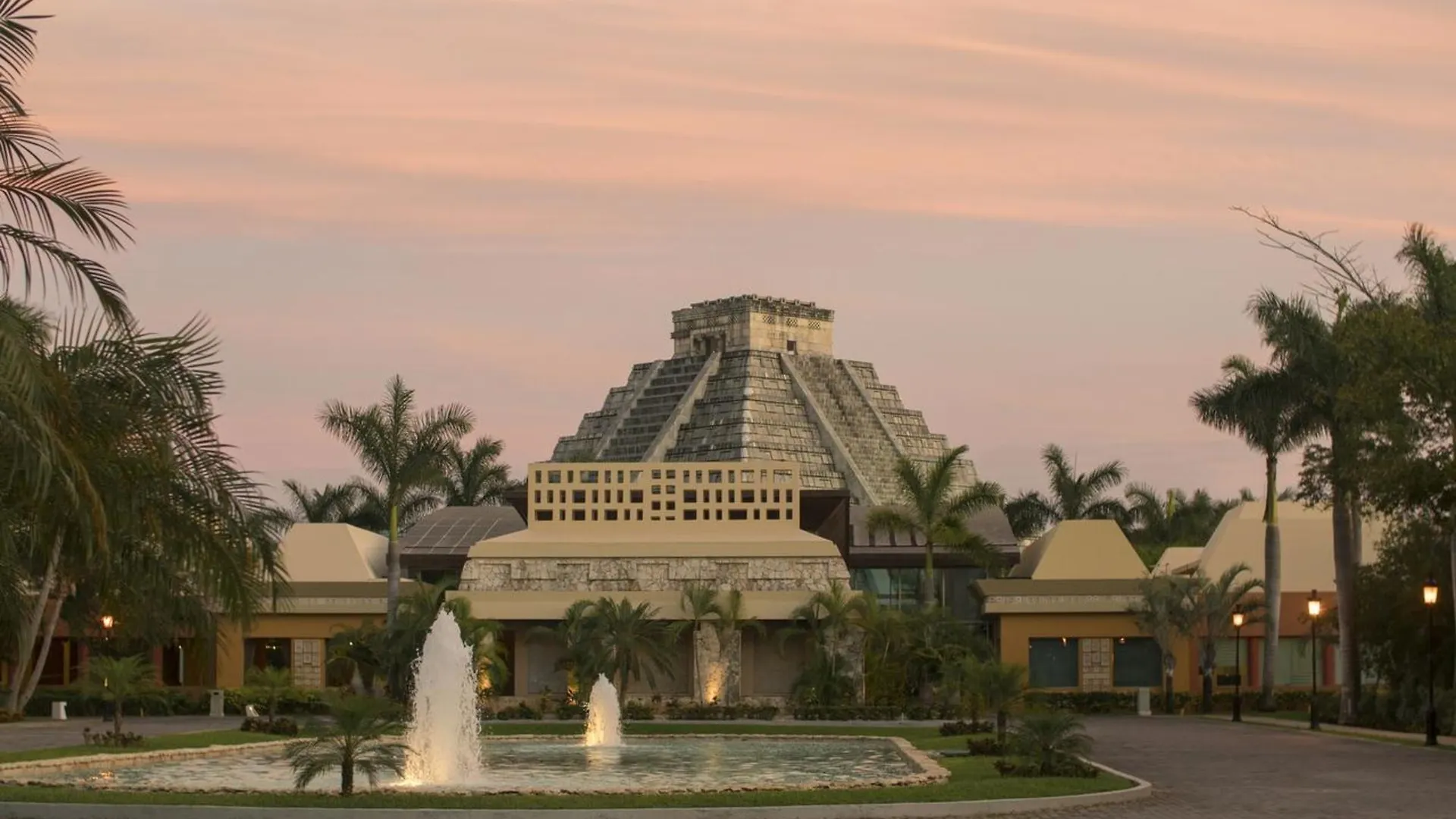 Iberostar Selection Paraiso Maya Puerto Morelos 5*,